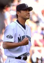 Sasaki earns 20th save